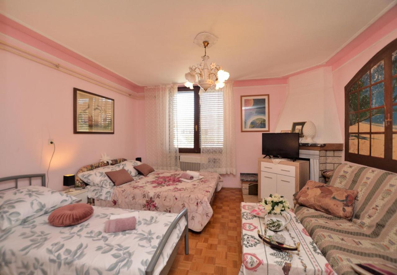 Apartments Medelin Ровинь Экстерьер фото